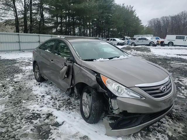 2014 Hyundai Sonata - Image 11