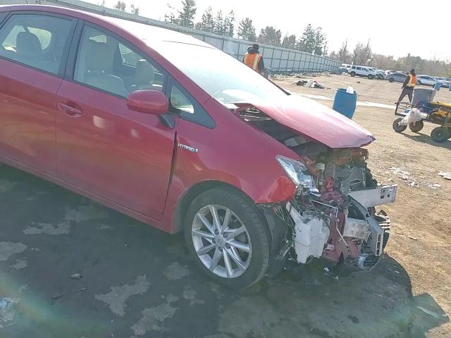 2014 Toyota Prius - Image 11