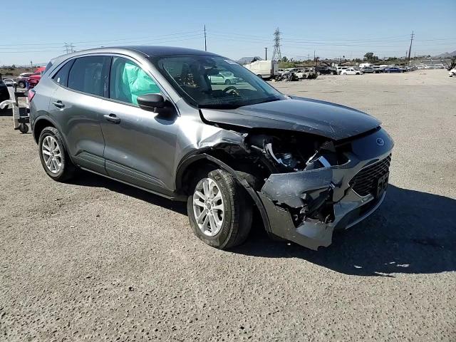 2022 Ford Escape - Image 11