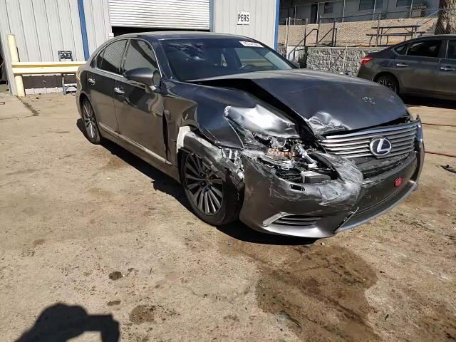 2013 Lexus LS - Image 11