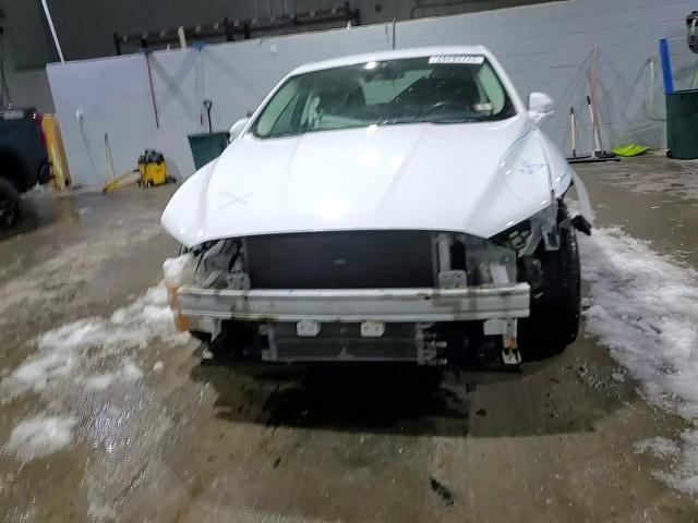 2016 Ford Fusion - Image 11