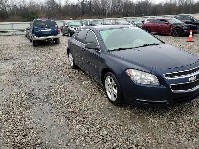 2009 Chevrolet Malibu - Image 11