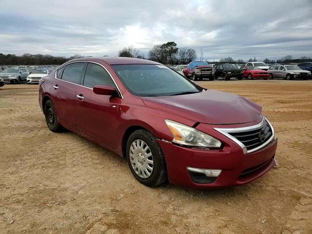 2015 Nissan Altima - Image 10