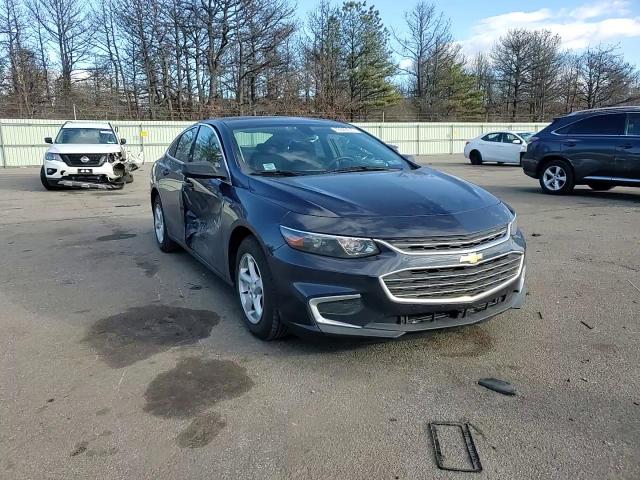 2016 Chevrolet Malibu - Image 11