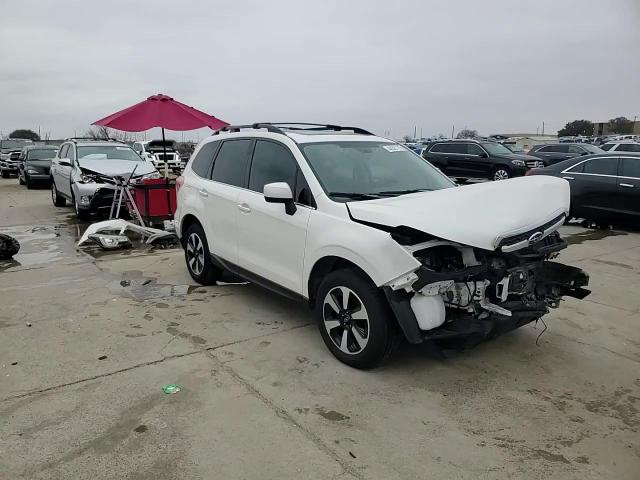 2017 Subaru Forester - Image 15