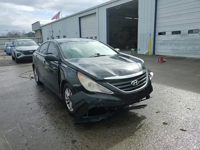 2014 Hyundai Sonata - Image 14