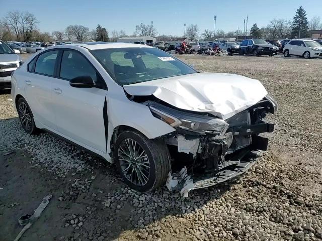2024 Kia Forte - Image 11