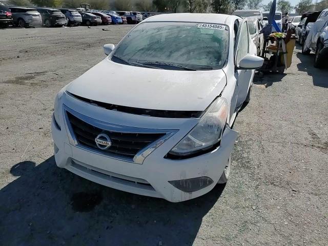 2018 Nissan Versa - Image 10