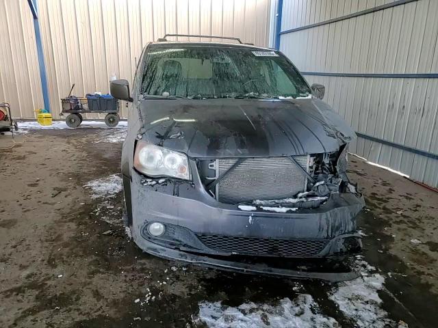 2017 Dodge Caravan - Image 12