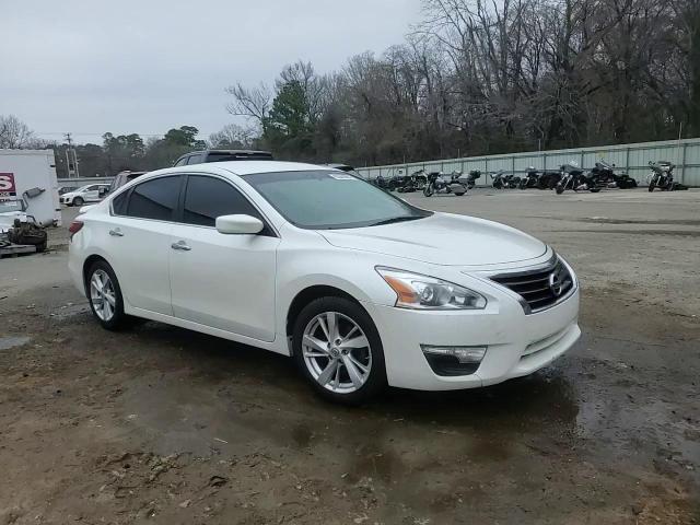 2013 Nissan Altima - Image 13