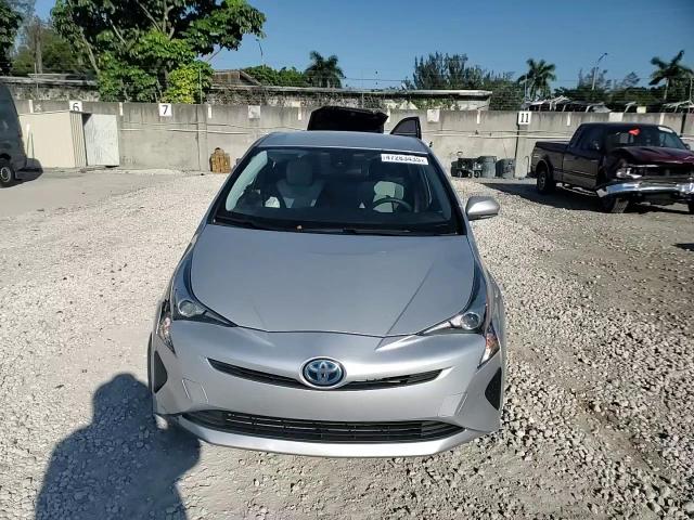 2018 Toyota Prius - Image 13