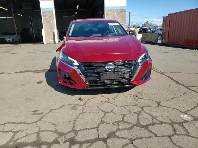 2024 Nissan Altima - Image 13
