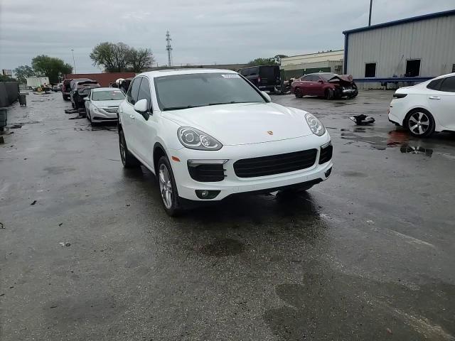 2016 Porsche Cayenne - Image 14