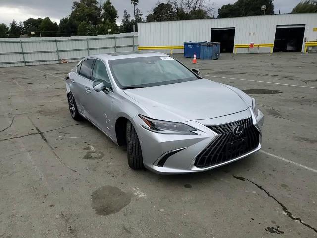 2024 Lexus ES - Image 10