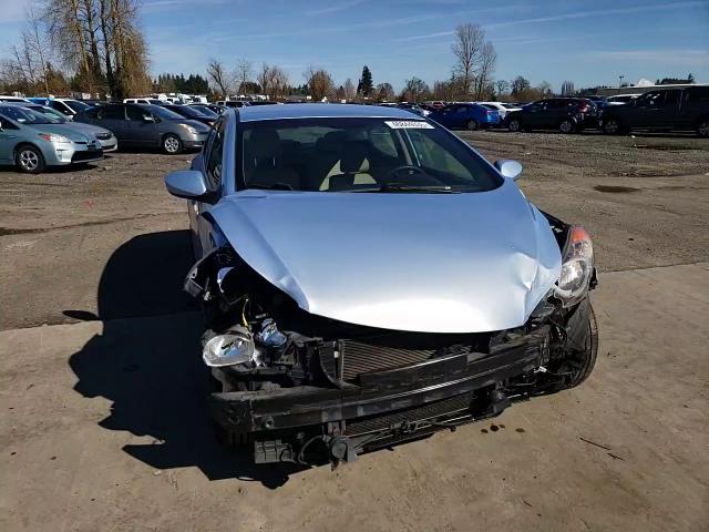 2012 Hyundai Elantra - Image 11