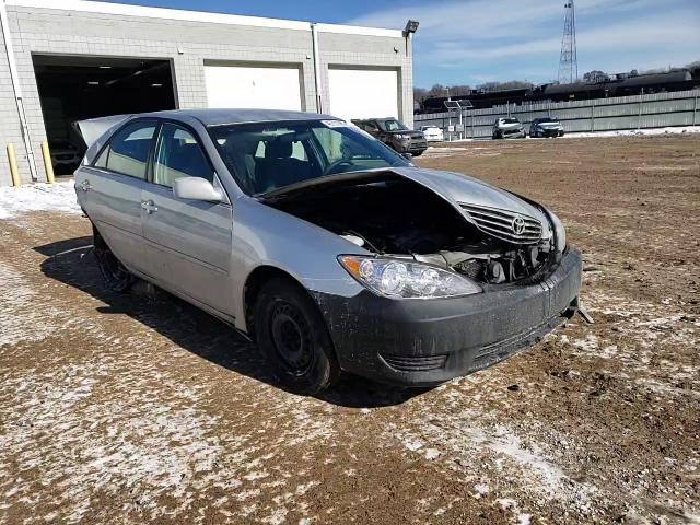 2006 Toyota Camry - Image 10