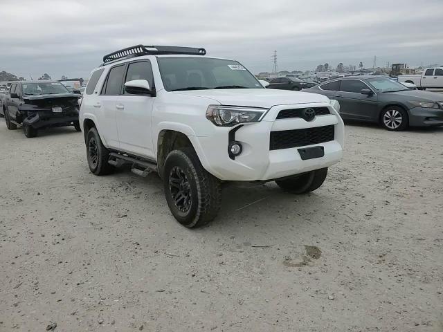 2019 Toyota 4Runner - Image 12