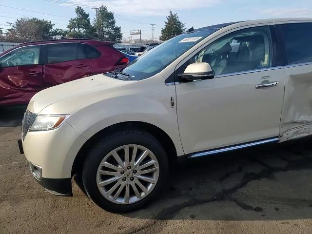 2015 Lincoln MKX - Image 12