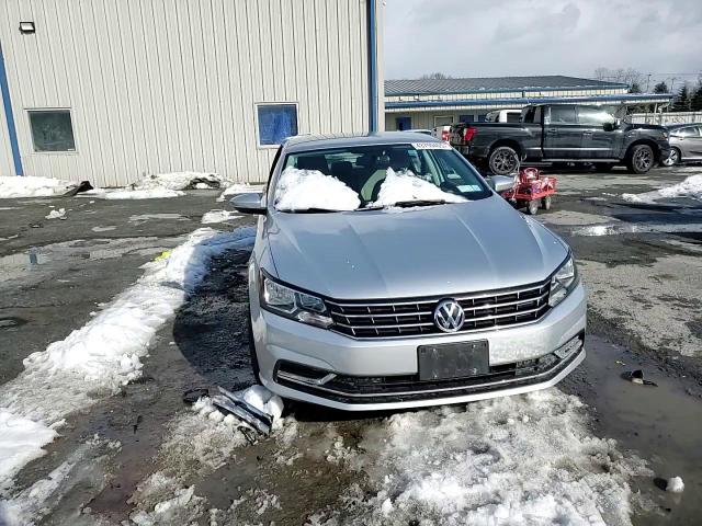 2016 Volkswagen Passat - Image 11