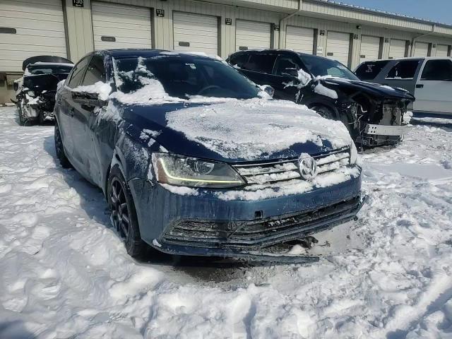 2017 Volkswagen Jetta - Image 11