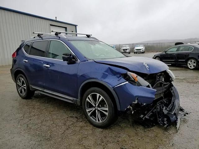 2017 Nissan Rogue - Image 12