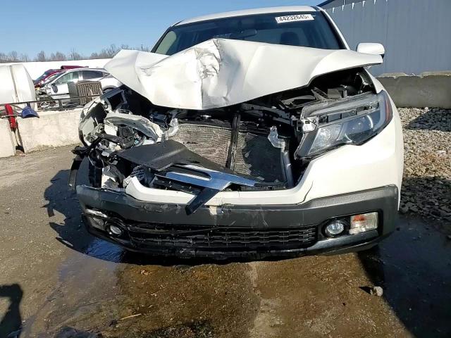 2019 Honda Ridgeline - Image 13