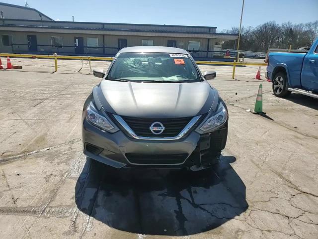 2016 Nissan Altima - Image 13