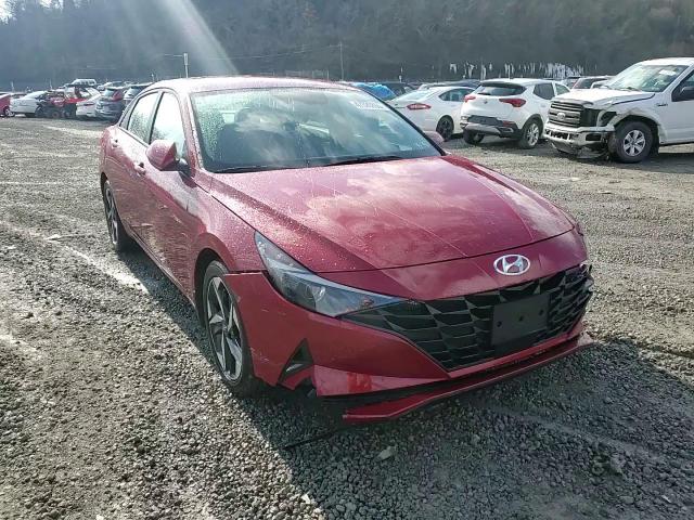 2023 Hyundai Elantra - Image 13