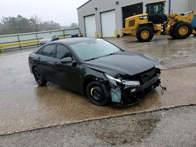 2021 Hyundai Elantra - Image 10