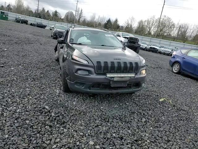 2016 Jeep Grand Cherokee - Image 11