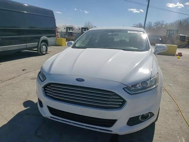 2016 Ford Fusion - Image 11
