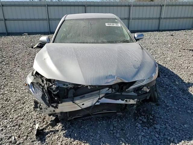 2019 Toyota Camry - Image 10