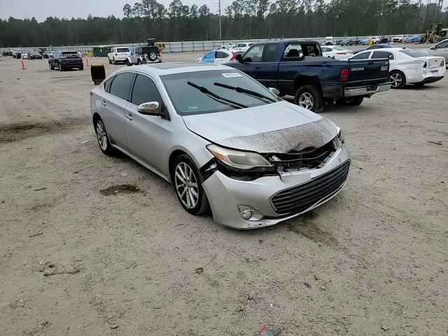 2013 Toyota Avalon - Image 11