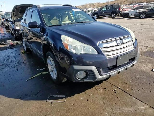 2013 Subaru Outback - Image 14