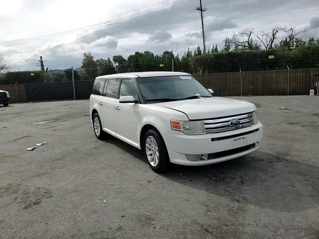 2009 Ford Flex - Image 11