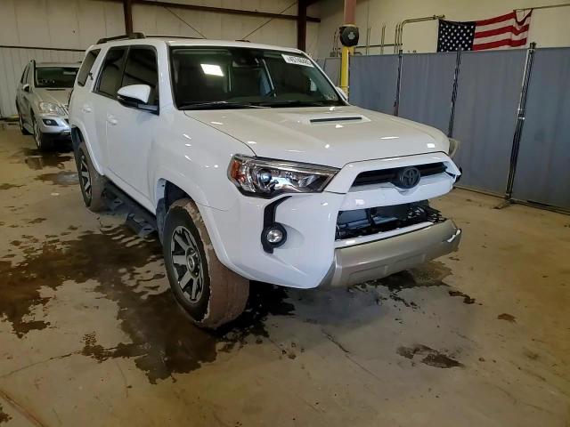 2021 Toyota 4Runner - Image 14