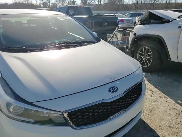 2017 Kia Forte - Image 11