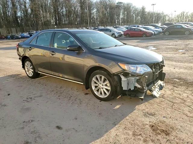 2013 Toyota Camry - Image 13