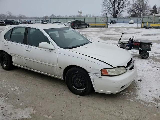 2001 Nissan Altima - Image 10