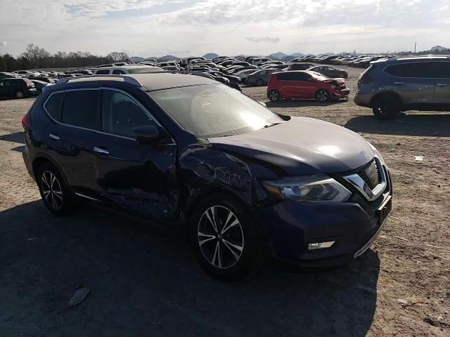 2017 Nissan Rogue - Image 11