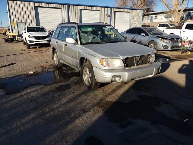 2001 Subaru Forester - Image 11