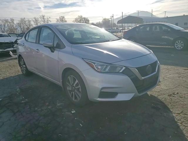 2020 Nissan Versa - Image 11
