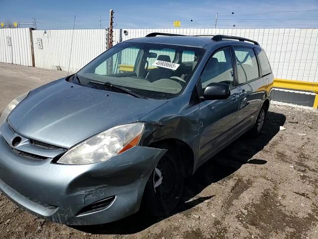 2009 Toyota Sienna - Image 11