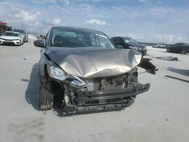 2016 Nissan Sentra - Image 10