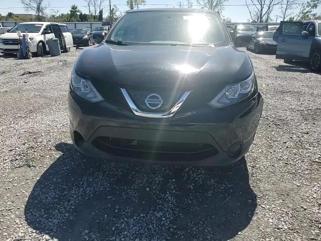 2019 Nissan Rogue - Image 11