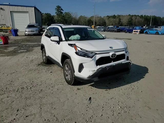 2023 Toyota RAV 4 - Image 14