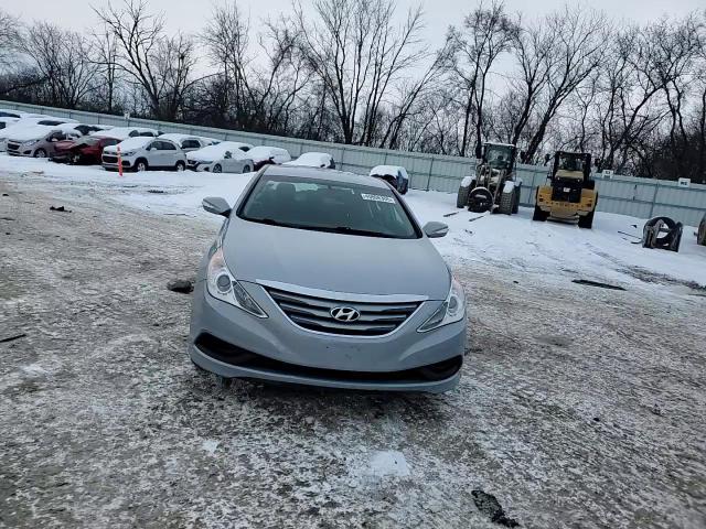 2014 Hyundai Sonata - Image 14