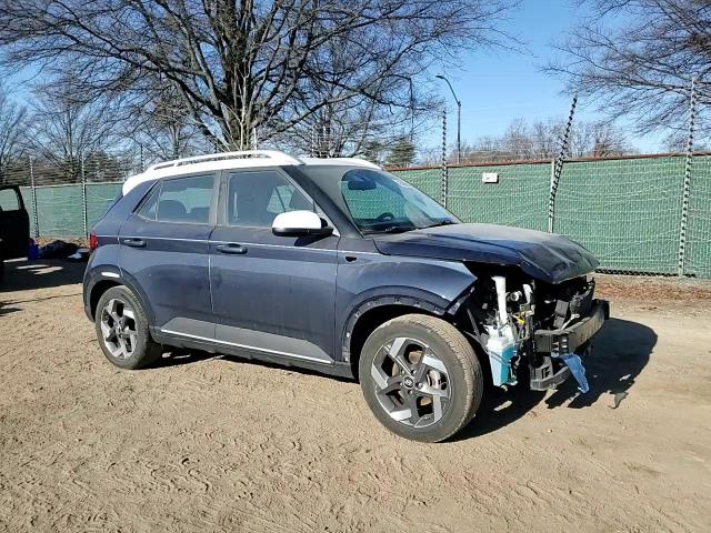 2021 Hyundai Venue - Image 11