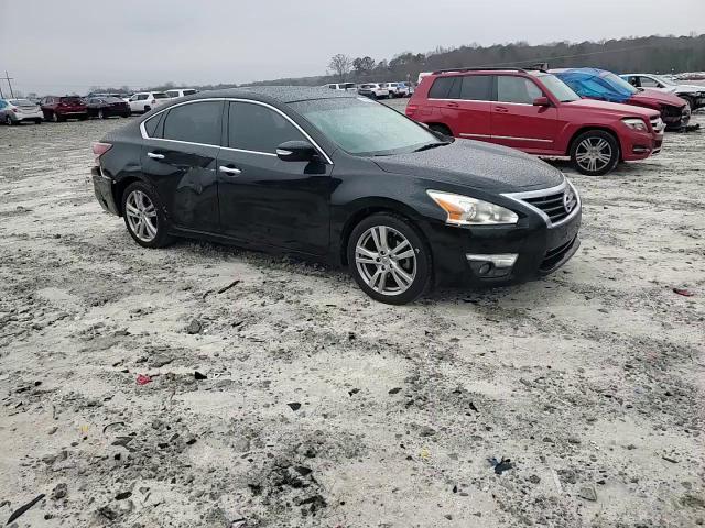 2015 Nissan Altima - Image 11