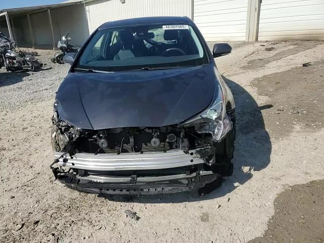 2016 Toyota Prius - Image 14